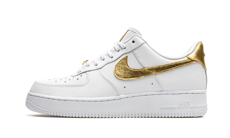 Air Force 1 Low '07 LV8 "Gold Foil"