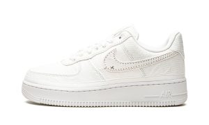 Air Force 1 Low LX WMNS "Reveal"