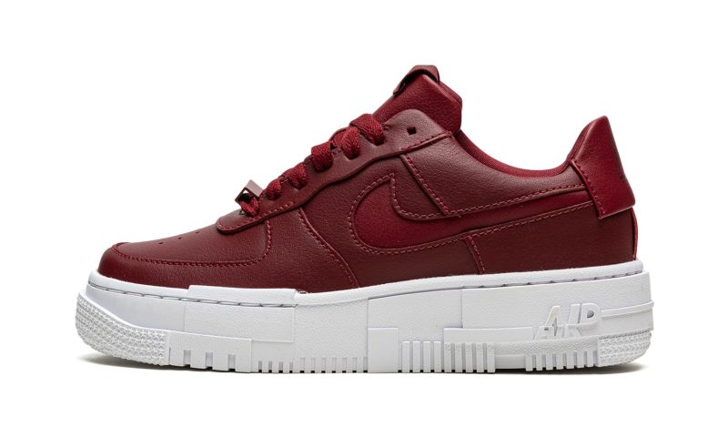 WMNS Air Force 1 Pixel "Team Red"