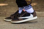 Air Jordan 1 Retro Low OG SP Travis Scott Mocha 6.jpg