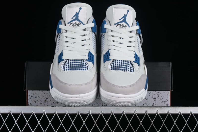 Jordan 4 Retro Military Blue (2024) 4