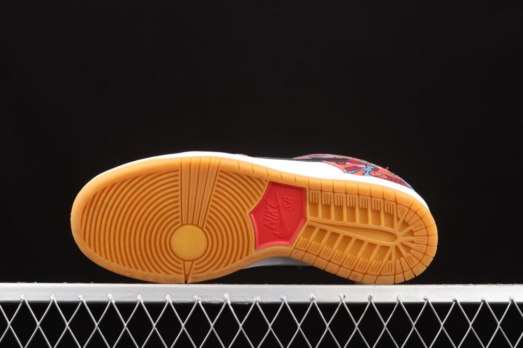sb parra dunk low pro abstract art