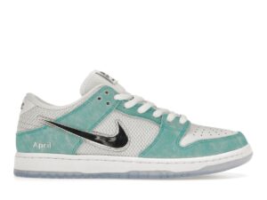 SB Dunk Low April Skateboards