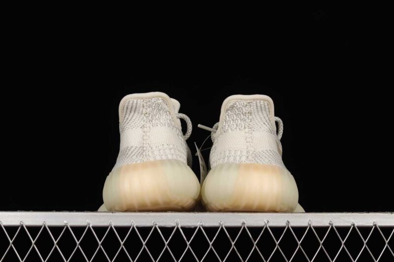 Yeezy Boost 350 V2 Lundmark Reflective 4.jpg