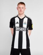 Newcastle United FC 202425 Home Shirt.jpg