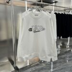 dr sweatshirt vdiuh.jpg
