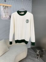 gc sweatshirt c8squ.jpg