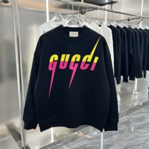 gc sweatshirt yeqei.jpg