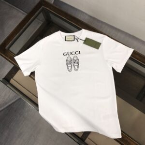 gc t shirt uyv24.jpg