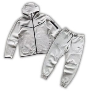 tech fleece tracksuit wc5gs.jpg