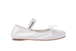 Satin ballerinas white