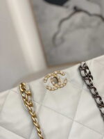 chanel 19 shopping bag shiny lambskin as3660 gold tone silver tone ruthenium finish metal ligth gray 003 luxibags.ru .jpg