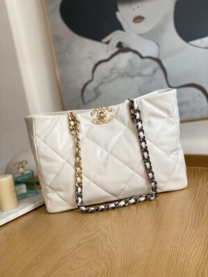 chanel 19 shopping bag shiny lambskin as3660 gold tone silver tone ruthenium finish metal white 001 20 luxibags.ru .jpg