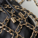 chanel 2022 cruise ap2685 clutch bag black 04 luxibags.ru .jpg