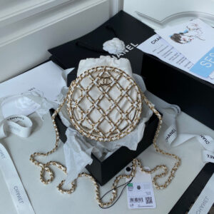 chanel 2022 cruise ap2685 clutch bag white 01 luxibags.ru .jpg
