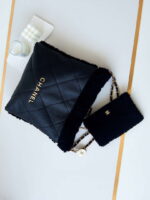 chanel 22 as3260 small handbag black calfskin wiht black wool gold 005 luxibags.ru .jpg