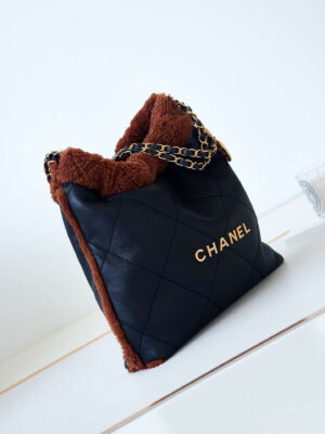 chanel 22 as3260 small handbag black calfskin wiht brown wool gold 001 luxibags.ru .jpg
