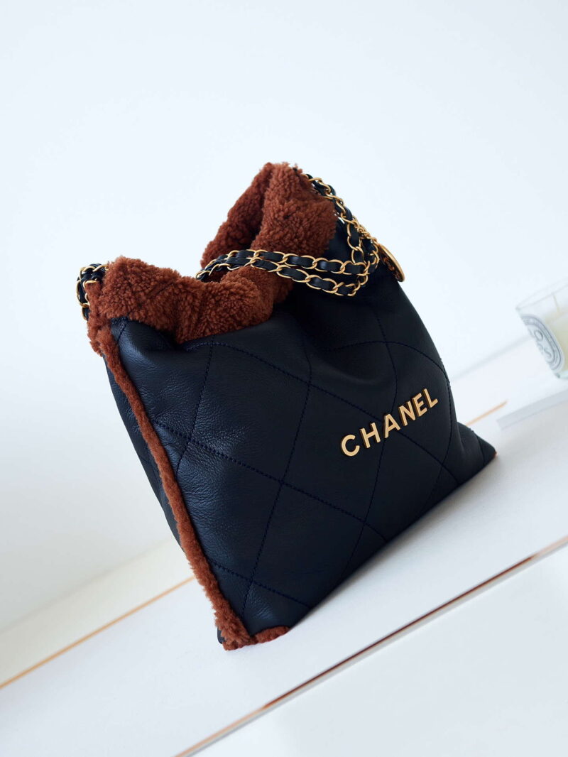 chanel 22 as3260 small handbag black calfskin wiht brown wool gold 001 luxibags.ru .jpg