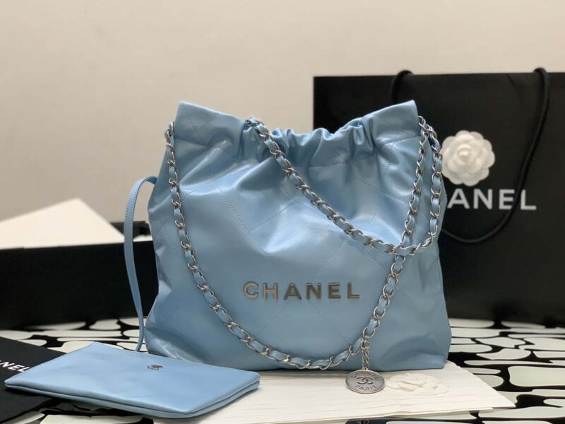 Wholesale replica highest quality luxury handbags, clothing, shoes, jewelry, etc. in cheaper price! Up to 70% discount now. Quality Guarantee!