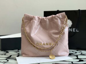 Wholesale replica highest quality luxury handbags, clothing, shoes, jewelry, etc. in cheaper price! Up to 70% discount now. Quality Guarantee!