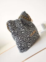 chanel 22 as3260 small handbag velvet white black gold 003 luxibags.ru .jpg