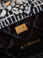 chanel 22 as3260 small handbag velvet white black gold 009 luxibags.ru .jpg
