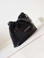 chanel 22 as4486 small handbag shiny calfskin black with silver 003 luxibags.ru .jpg