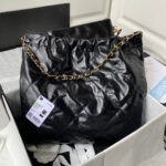 chanel 22 handbag as3261 shiny calfskin gold tone metal black logo gold 02 luxibags.ru .jpg