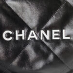 chanel 22 handbag as3261 shiny calfskin gold tone metal black logo white 03 luxibags.ru .jpg