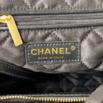 chanel 22 handbag as3261 shiny calfskin gold tone metal black logo white 09 luxibags.ru .jpg