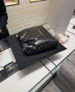 chanel 22 handbag as3261 wrinkled calfskin leather black gold 002 luxibags.ru .jpg