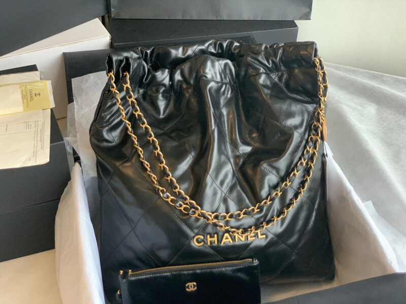 chanel 22 handbag as3262 shiny calfskin gold tone metal black 02 luxibags.ru .jpg