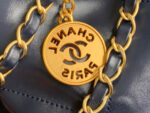 chanel 22 handbag as3262 shiny calfskin gold tone metal navy blue 04 luxibags.ru .jpg