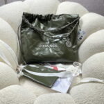 chanel 22 handbag shiny calfskin as3261 dark green 001 luxibags.ru .jpg