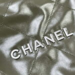 chanel 22 handbag shiny calfskin as3261 dark green 005 luxibags.ru .jpg