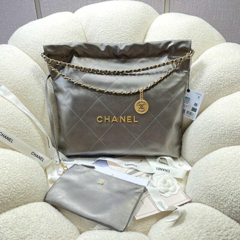 chanel 22 handbag shiny calfskin as3261 gray silver 001 luxibags.ru .jpg