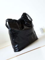 chanel 22 handbag shiny calfskin gold as3261 black with black logo 004 luxibags.ru .jpg