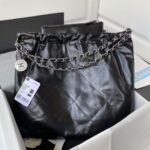 chanel 22 handbag shiny calfskin gold as3261 black with silver logo 002 luxibags.ru .jpg