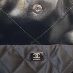 chanel 22 handbag shiny calfskin gold as3261 black with silver logo 008 luxibags.ru .jpg
