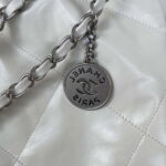 chanel 22 handbag shiny calfskin gold as3261 white with silver logo 003 luxibags.ru .jpg