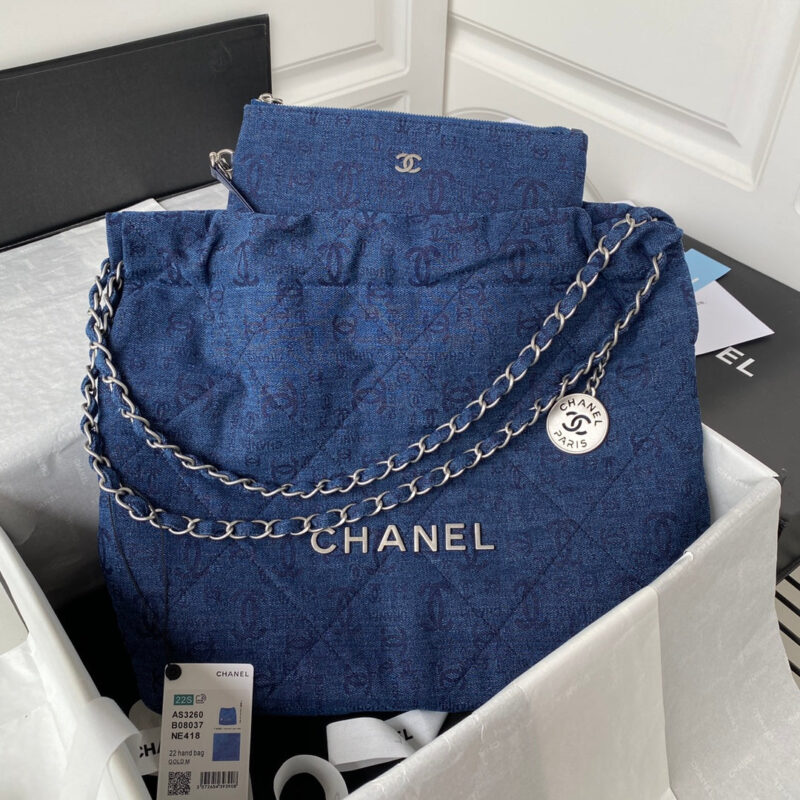 chanel 22 handbag slive tone metal canvas as3260 blue denim 001 luxibags.ru .jpg