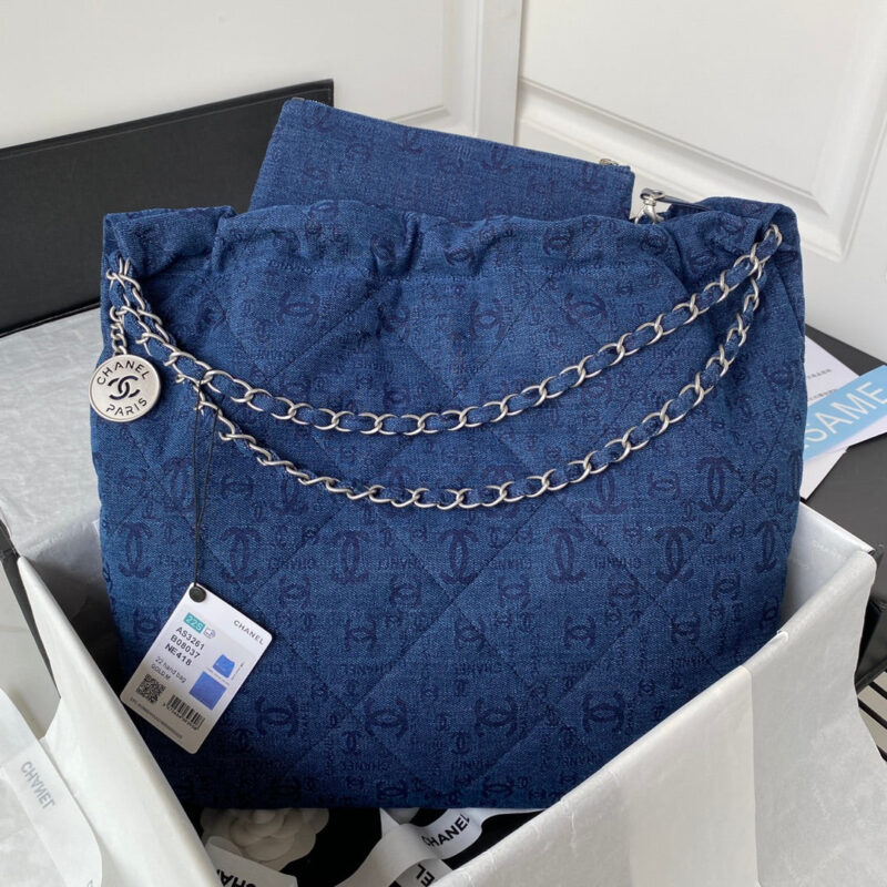 chanel 22 handbag slive tone metal canvas as3261 blue denim 002 luxibags.ru .jpg