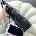 chanel 22 large handbag shiny calfskin as3262 black with silver logo 003 luxibags.ru .jpg
