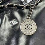 chanel 22 large handbag shiny calfskin as3262 black with silver logo 006 luxibags.ru .jpg