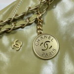 chanel 22 large handbag shiny calfskin as3262 light green 006 luxibags.ru .jpg