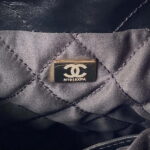 chanel 22 mini handbag as3980 shiny calfskin gold tone metal black 009 luxibags.ru .jpg
