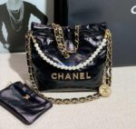 chanel 22 mini handbag shiny calfskin as3260 pearl chain black with gold 001 luxibags.ru .jpg