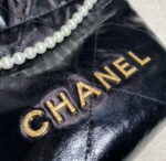 chanel 22 mini handbag shiny calfskin as3260 pearl chain black with gold 005 luxibags.ru .jpg