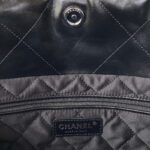 chanel 22 small handbag shiny calfskin as3260 black with silver logo 007 luxibags.ru .jpg