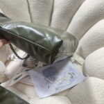 chanel 22 small handbag shiny calfskin as3260 dark green 003 luxibags.ru .jpg